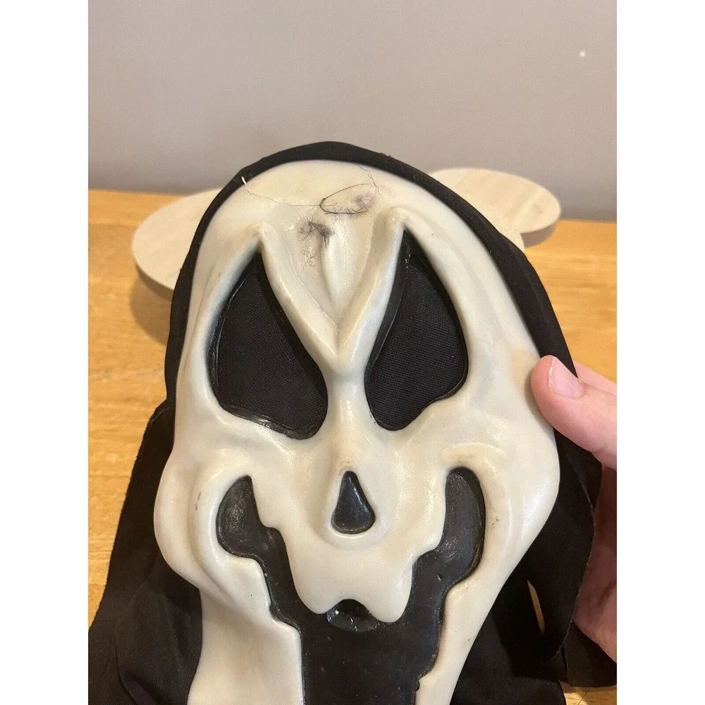VTG Scream Ghostface Mask Easter Unlimited‎ Rare Grin Face Made In China